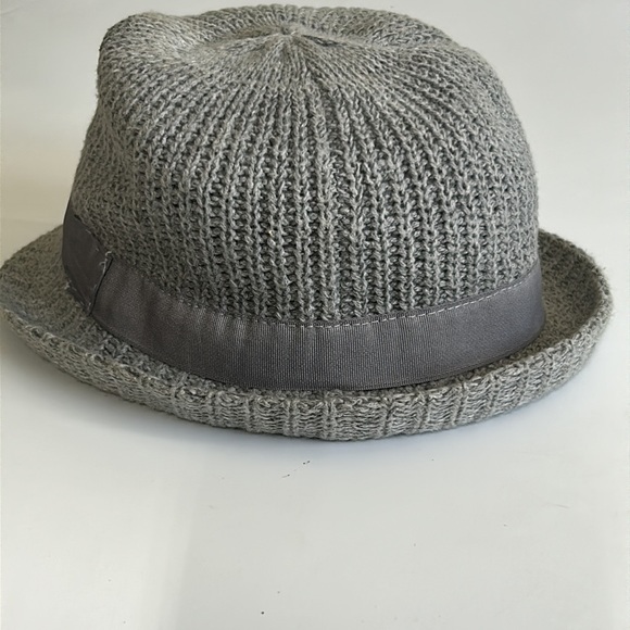 PLACE Gray Knitted Fedora Hat - Picture 5 of 11
